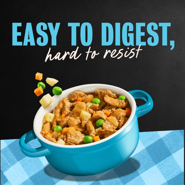 Home Delights™ Slow Cooked Chicken & Vegetables Dinner in Sauce image 4